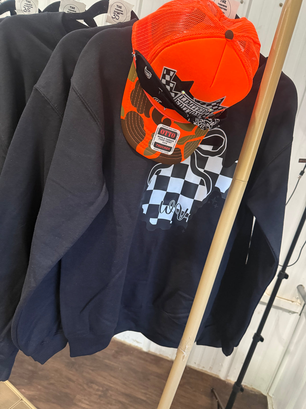 Wv Checkered Crewneck