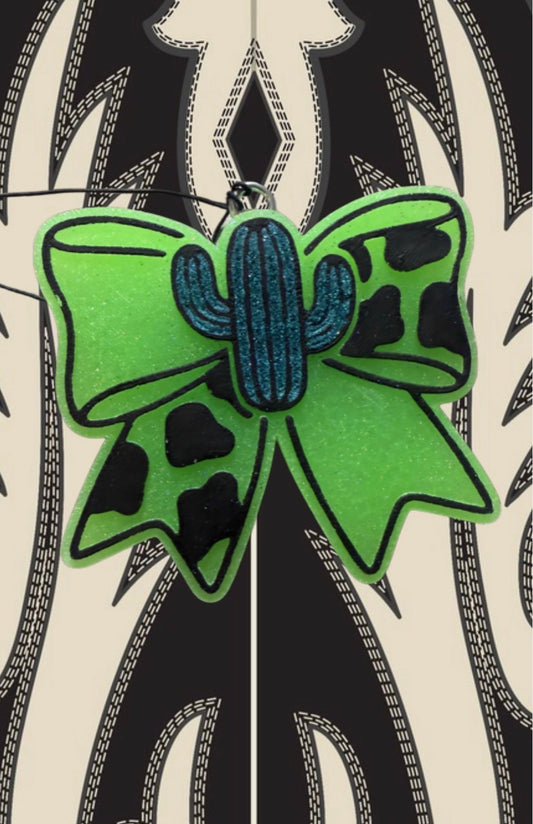 Cowprint Bow Freshie