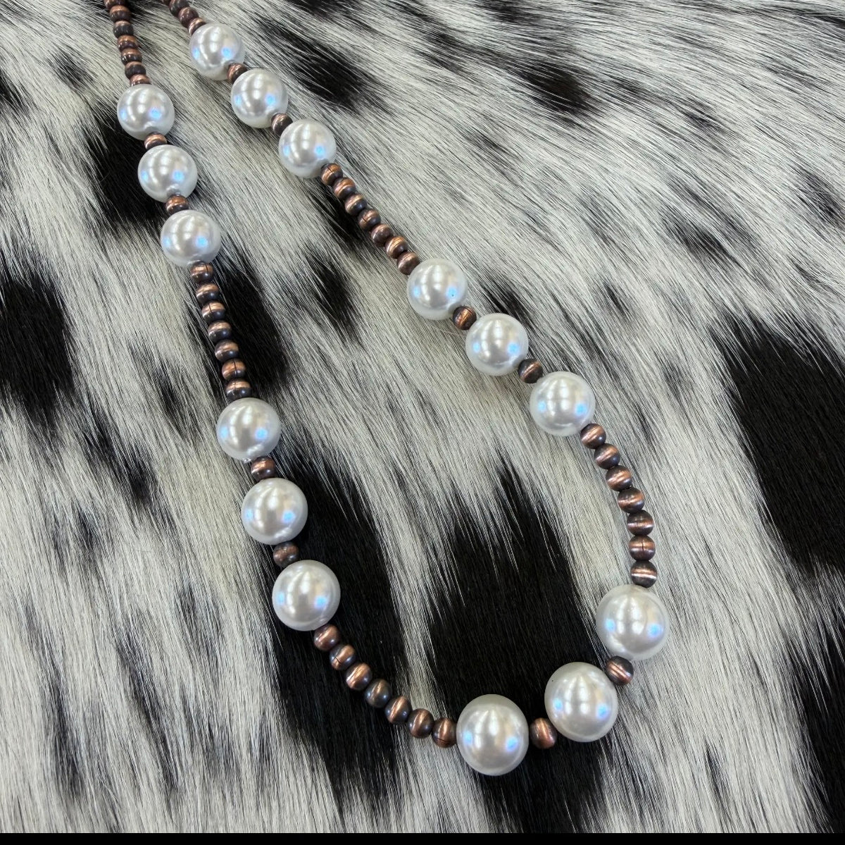 Freshwater Pearl & 4MM copper necklace